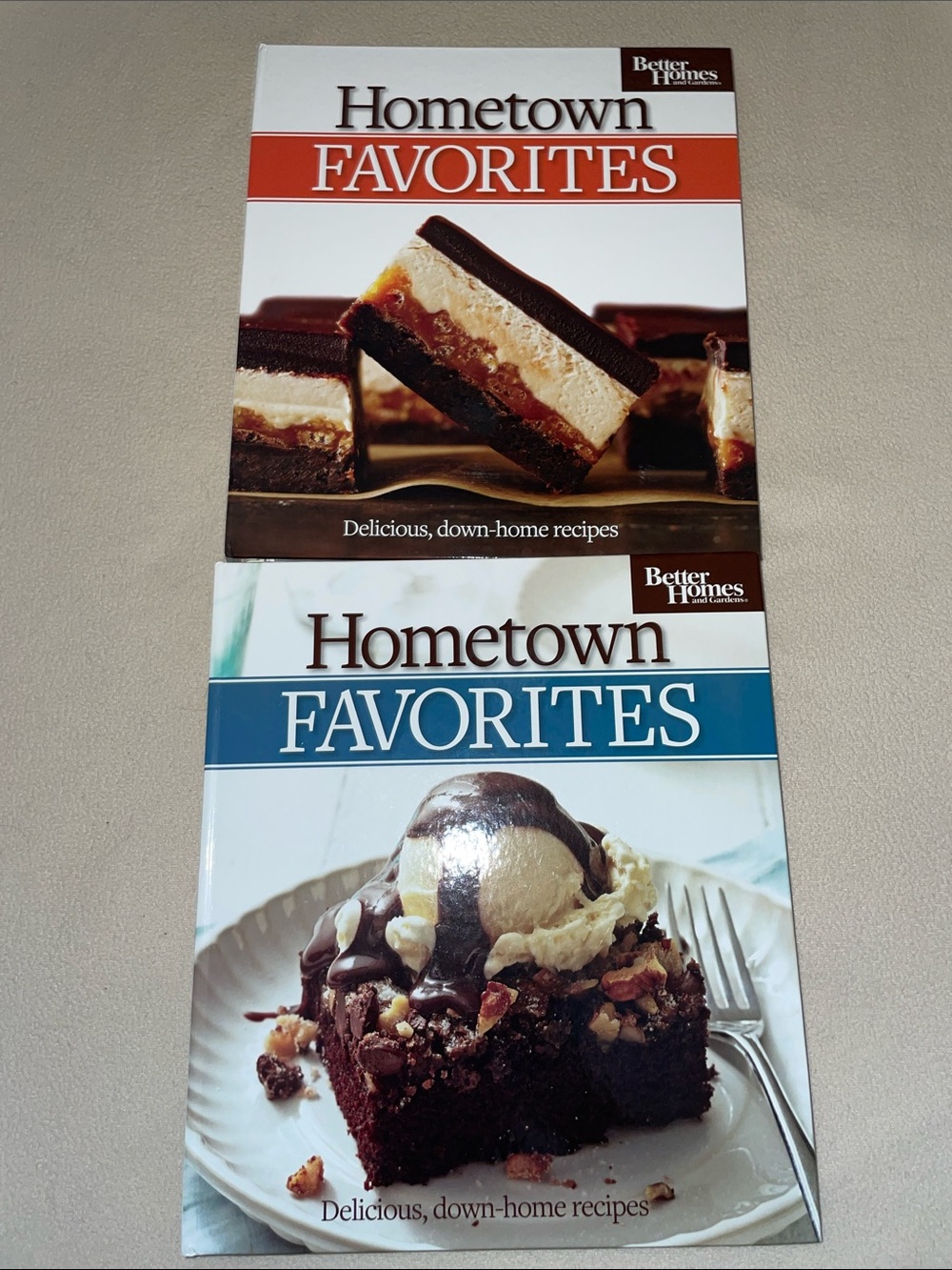 Better Homes And Gardens Hometown Favorites Cookbook Set - White & Red Covers